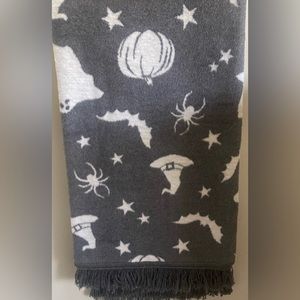 Blanket and light up skelly